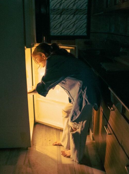 Why Lack of Sleep Leads to Stress Eating